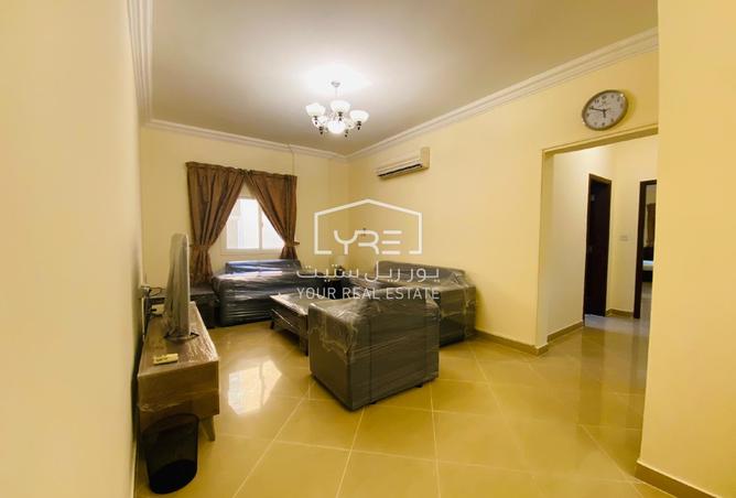 880070 - Property Image 2