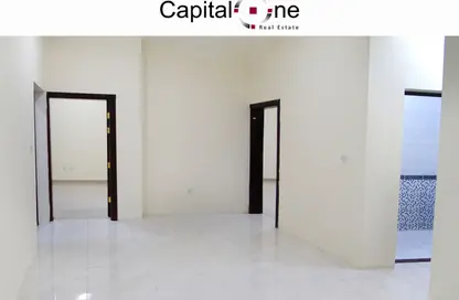 Apartment - 3 Bedrooms - 3 Bathrooms for rent in CAP 36 - Ain Khaled - Doha