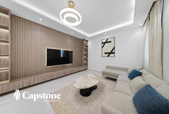 949816 - Property Image 2