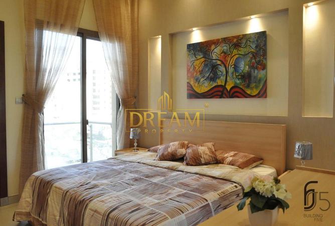 882797 - Property Image 2