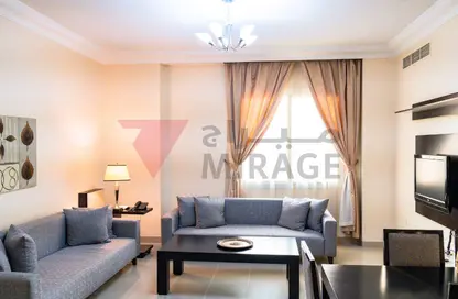 شقة - 2 غرف نوم - 2 حمامات للايجار في 2 ميراج ريزيدنس - المنصورة - الدوحة