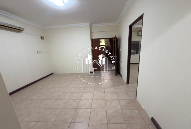 998210 - Property Image 2