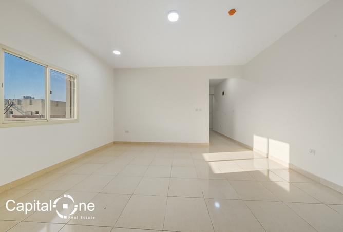 976482 - Property Main Image