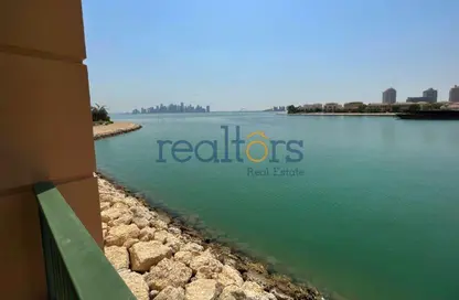 Townhouse - 2 Bedrooms - 3 Bathrooms for sale in Tower 29 - Viva Bahriyah - The Pearl Island - Doha