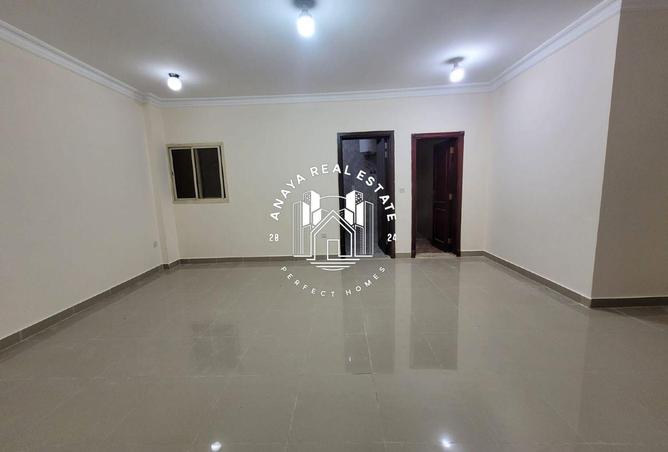 929905 - Property Image 2