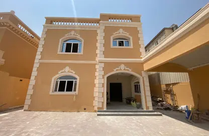 Villa - 4 Bedrooms - 6 Bathrooms for rent in Duhail Villas - Al Duhail - Doha