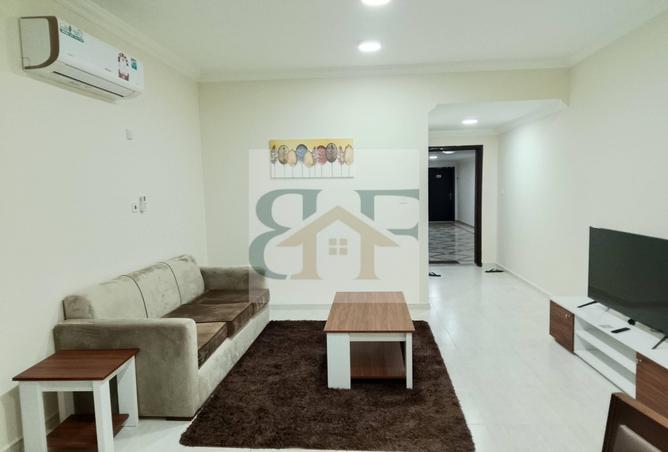 988766 - Property Image 2