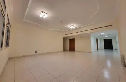 Empty Room image for: Apartment - 3 Bedrooms - 3 Bathrooms for rent in Al Manara Street - Al Sadd - Doha, Image 1