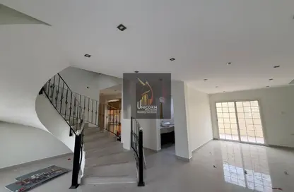 مجمع سكني - 5 غرف نوم - 5 حمامات للايجار في شارع الوعب - الوعب - الدوحة