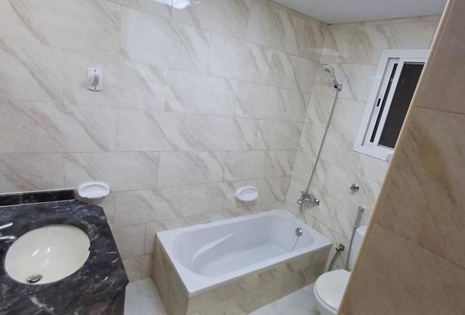 963093 - Property Image 2