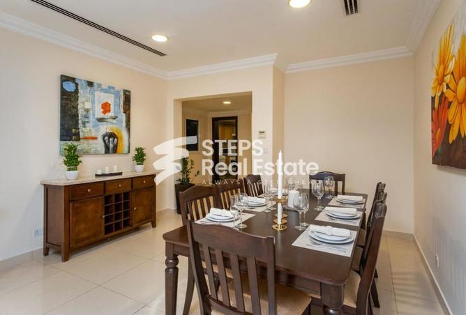 956045 - Property Image 2