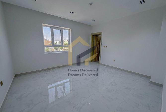 965726 - Property Image 3