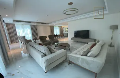 Living Room image for: Villa - 5 Bedrooms - 6 Bathrooms for rent in Viva West - Viva Bahriyah - The Pearl Island - Doha, Image 1