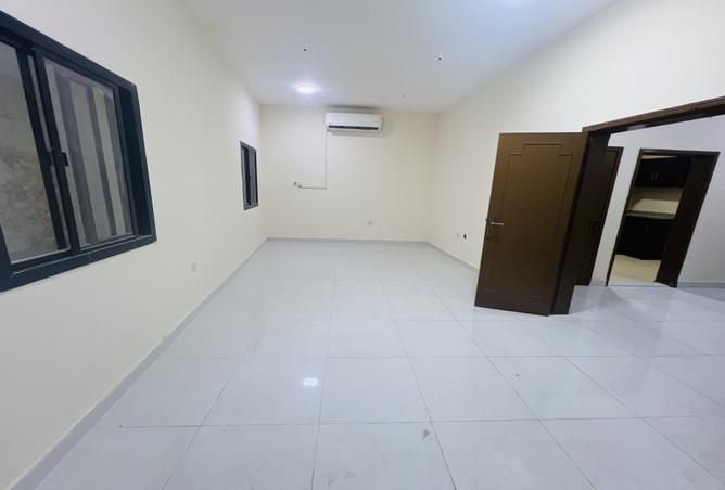 960463 - Property Image 3