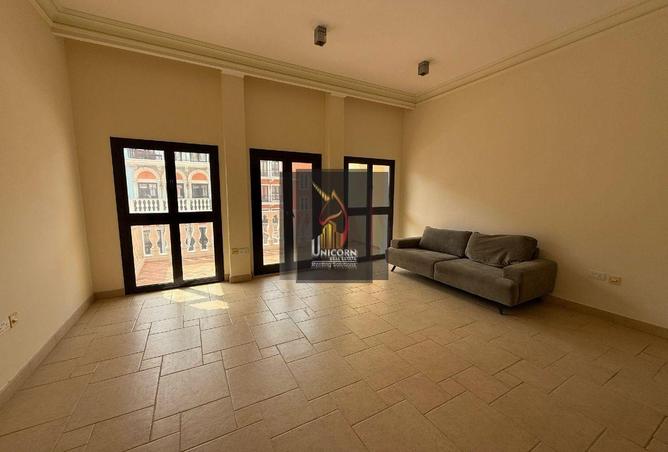 996694 - Property Image 2