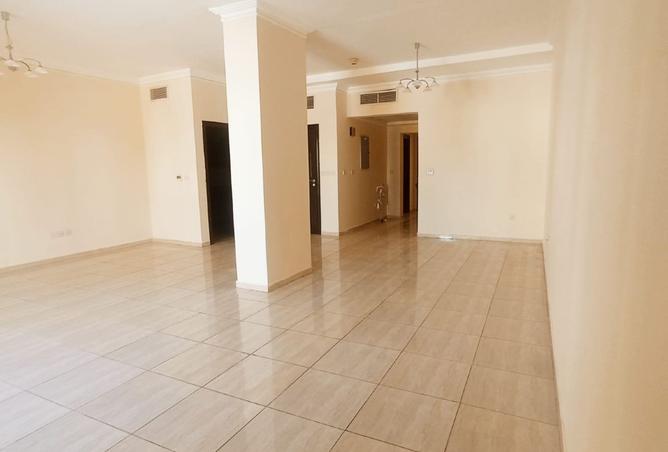 972532 - Property Image 3