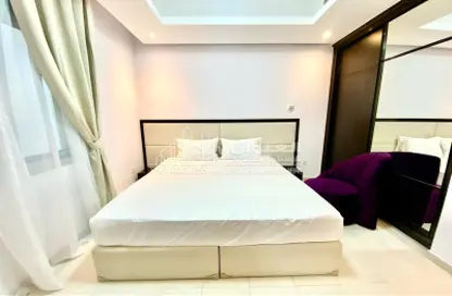 شقة - غرفة نوم - 2 حمامات للايجار في فريج بن محمود - الدوحة
