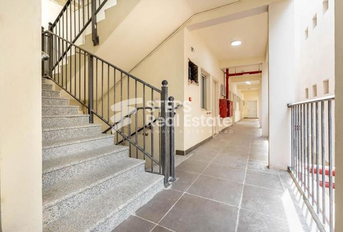 963167 - Property Image 2