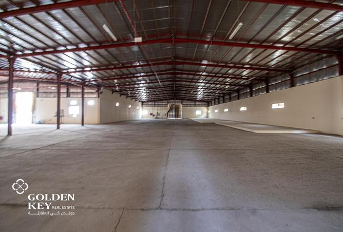 909420 - Property Image 2