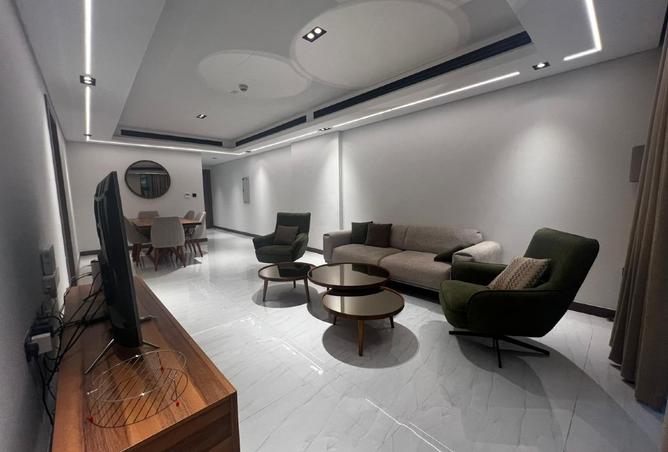 998525 - Property Image 2