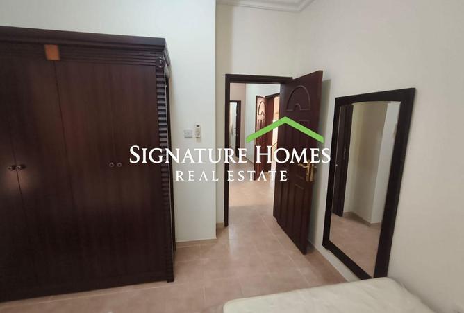 949831 - Property Image 3