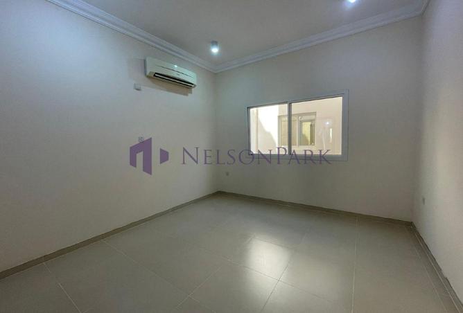 927564 - Property Image 3