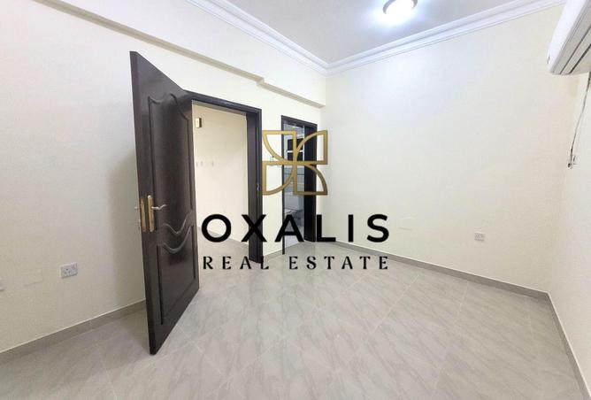 963530 - Property Image 2