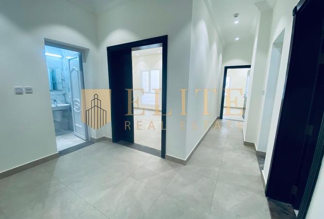 935327 - Property Image 2