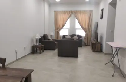 Apartment - 2 Bedrooms - 3 Bathrooms for rent in West Walk - Al Waab - Doha