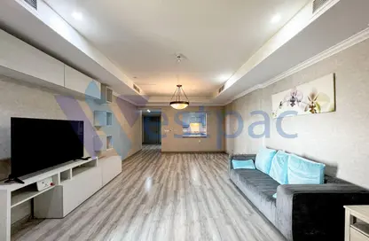 Apartment - 1 Bedroom - 2 Bathrooms for rent in East Porto Drive - Porto Arabia - The Pearl Island - Doha