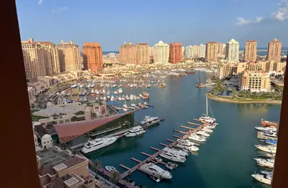 Apartment - 2 Bedrooms - 3 Bathrooms for rent in Marina Gate - Porto Arabia - The Pearl Island - Doha