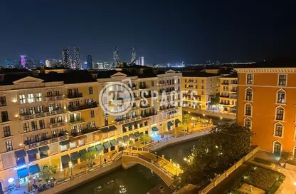 Apartment - 2 Bedrooms - 3 Bathrooms for rent in Carnaval - Qanat Quartier - The Pearl Island - Doha