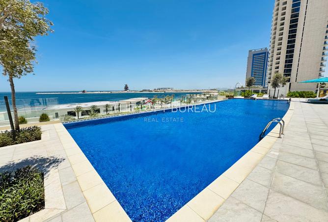 878392 - Property Image 2