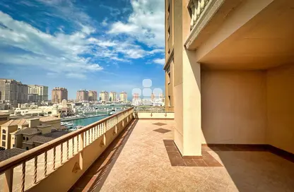 Apartment - 1 Bedroom - 2 Bathrooms for rent in Tower 3 - Porto Arabia - The Pearl Island - Doha