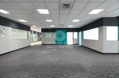 Office Space - Studio - 3 Bathrooms for rent in Al Themar Street - Umm Ghuwailina - Doha