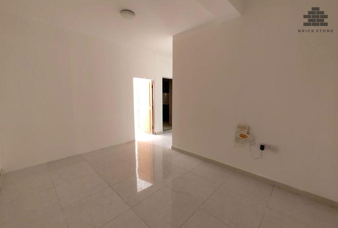 984288 - Property Image 2