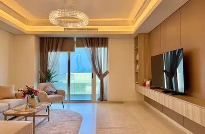 شقة - غرفة نوم - 2 حمامات للايجار في كريستال ريزيدنس - جزيرة جيوان - جزيرة اللؤلؤة - الدوحة