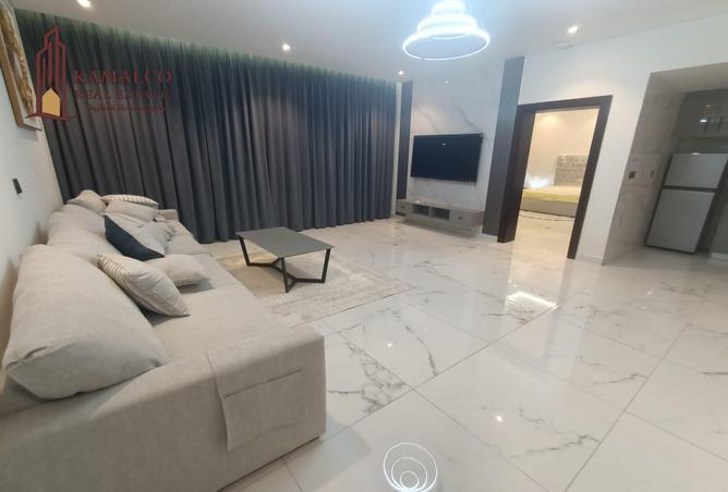 928593 - Property Image 2