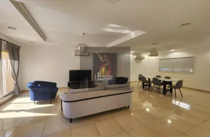 Compound - 4 Bedrooms - 4 Bathrooms for rent in Salwa Road - Al Aziziyah - Doha