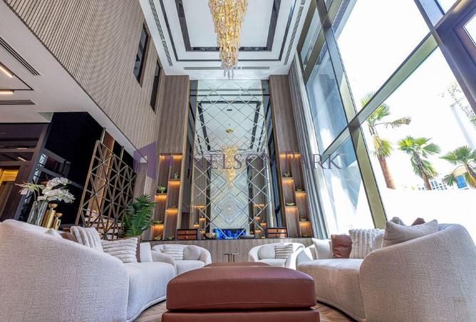 983994 - Property Image 2