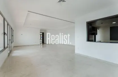 Apartment - 2 Bedrooms - 3 Bathrooms for rent in West Porto Drive - Porto Arabia - The Pearl Island - Doha
