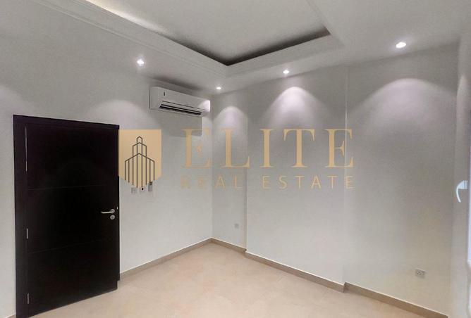 933601 - Property Image 3