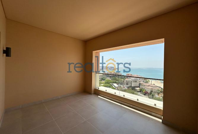 935244 - Property Image 3