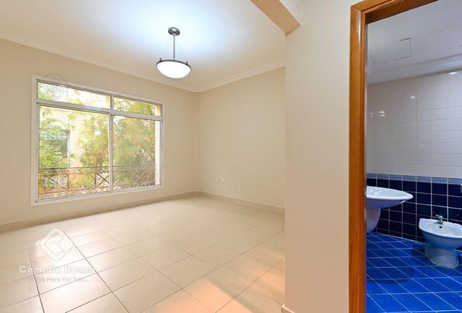 943388 - Property Image 3