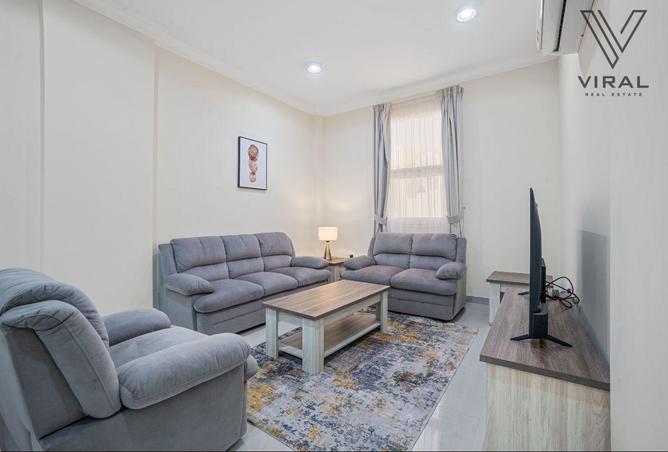 985566 - Property Image 3