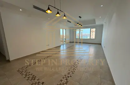 Apartment - 2 Bedrooms - 3 Bathrooms for rent in East Porto Drive - Porto Arabia - The Pearl Island - Doha