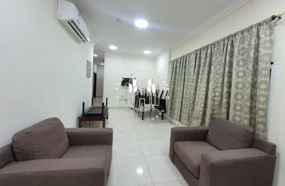 Apartment - 2 Bedrooms - 2 Bathrooms for rent in Umm Ghuwalina - Umm Ghuwailina - Doha