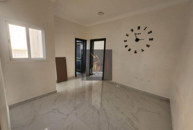 944899 - Property Image 2