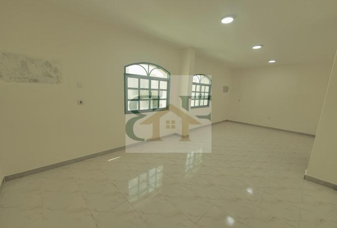 941464 - Property Image 2
