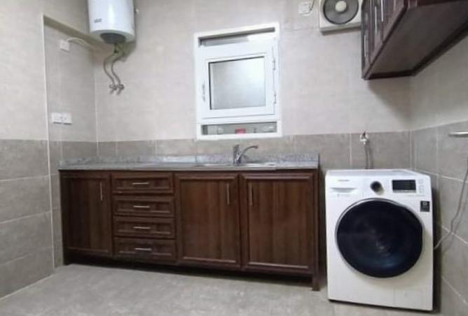 980182 - Property Image 2